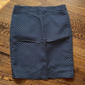 Chic J. Crew Navy White Polka Dotted Pencil Skirt